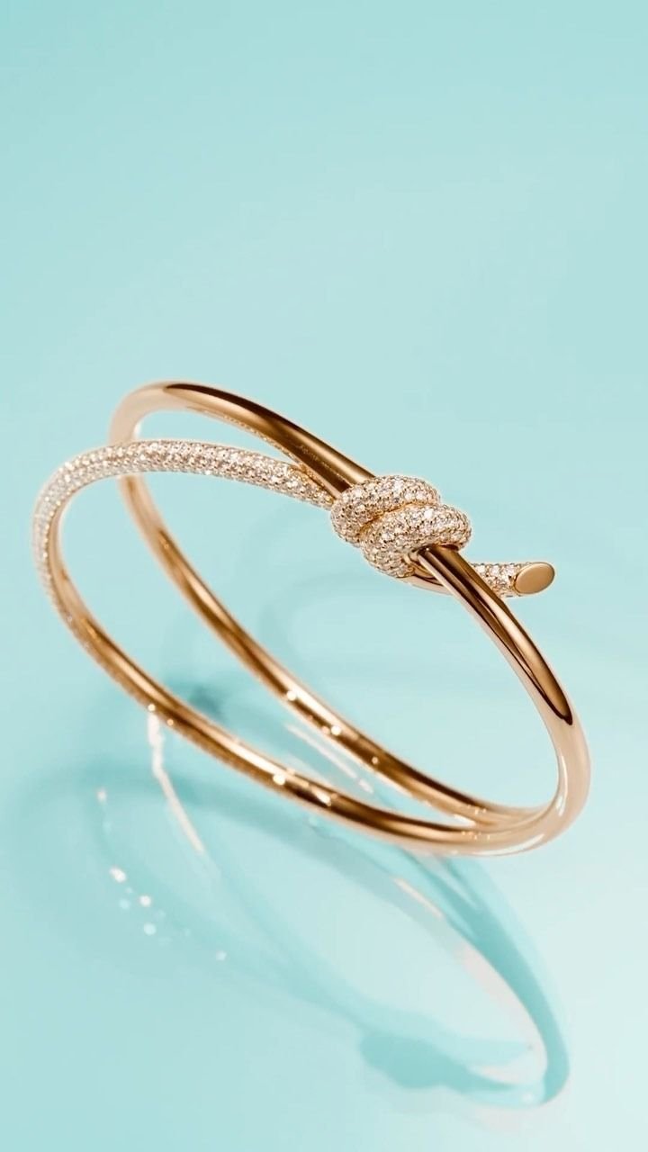 Luxury Bold Women’s Bracelet